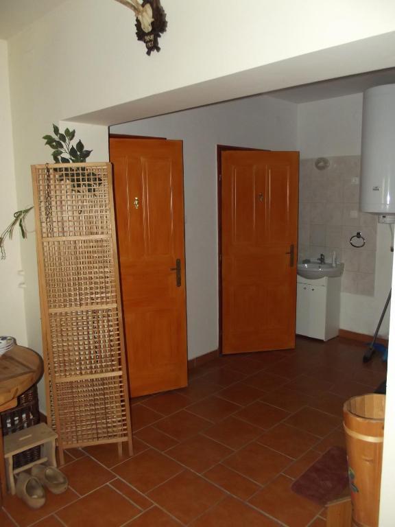 Szarvas Panzio Hotel Erdőbénye Exterior foto